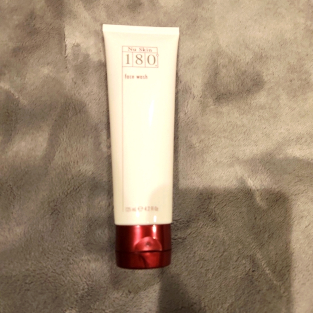 NEW Nu Skin Nuskin 180°® Face Wash . NEW / SEALED